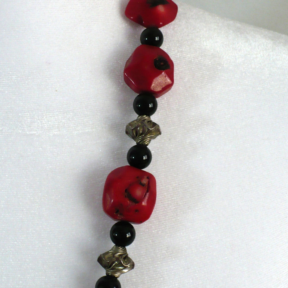 1970s Vintage Red Bamboo Coral Nugget, Black Onyx, and silver Bead Necklace .