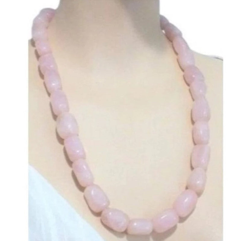 Rose quartz necklace.