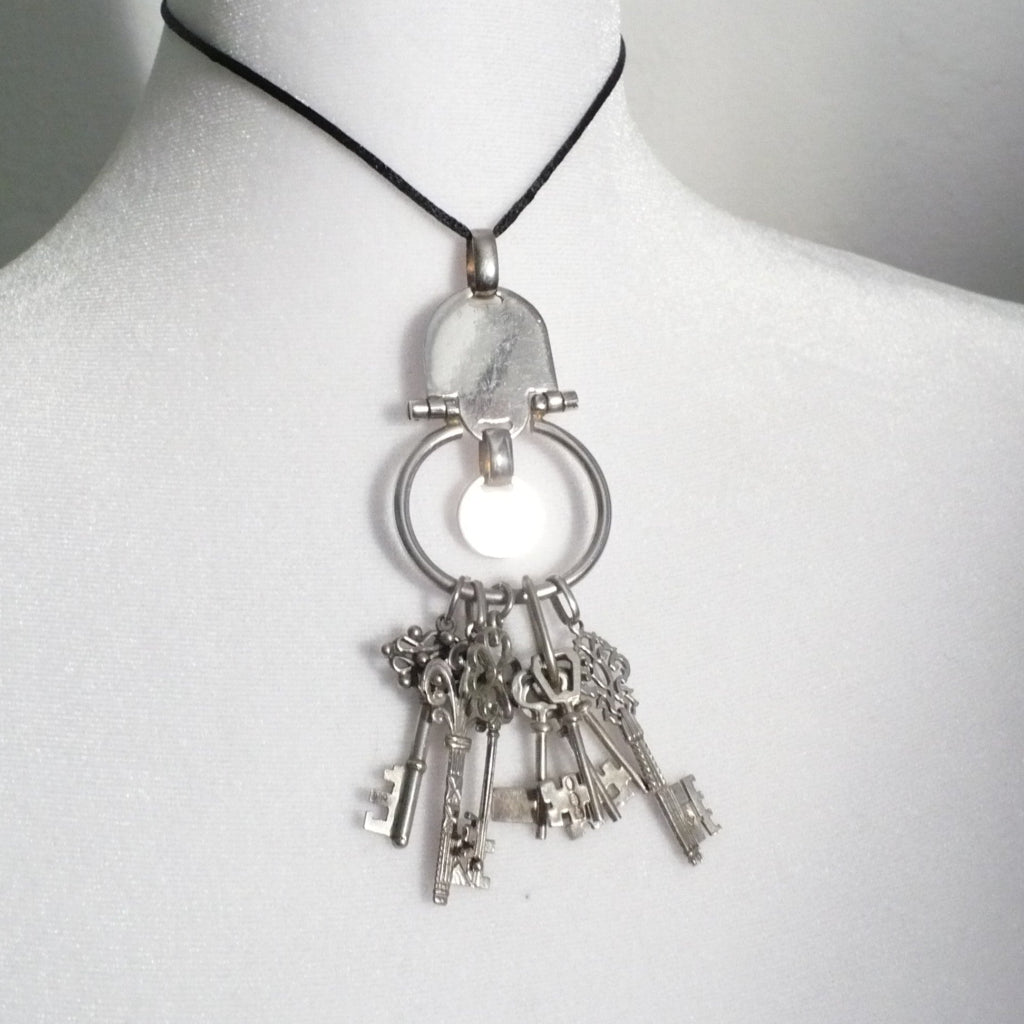 Sterling Silver Chatelaine Skeleton Keys Pendant, 1970s vintage.