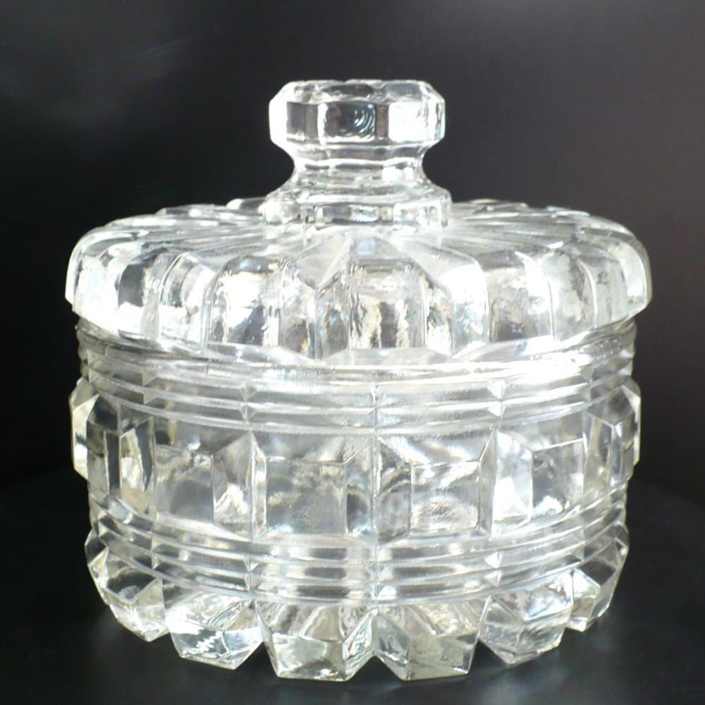 1950s Vintage Vanity Powder or Vanity Trinket Box with Lid.