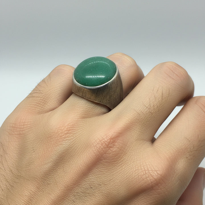 Size 8 Mens 1960s Aventurine Ring, Sterling Silver Modernist Dome Ring on hand.