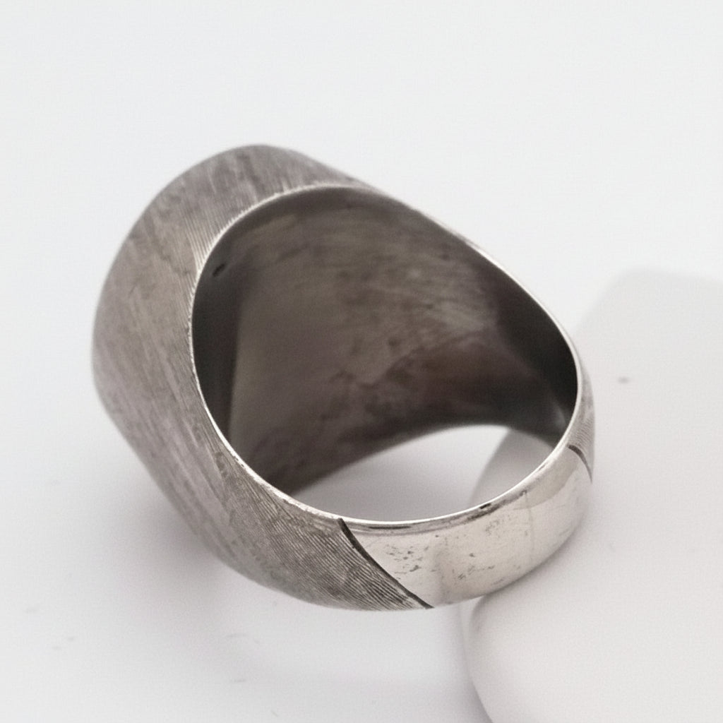 Size 8 Mens 1960s Aventurine Ring, Sterling Silver Modernist Dome Ring.