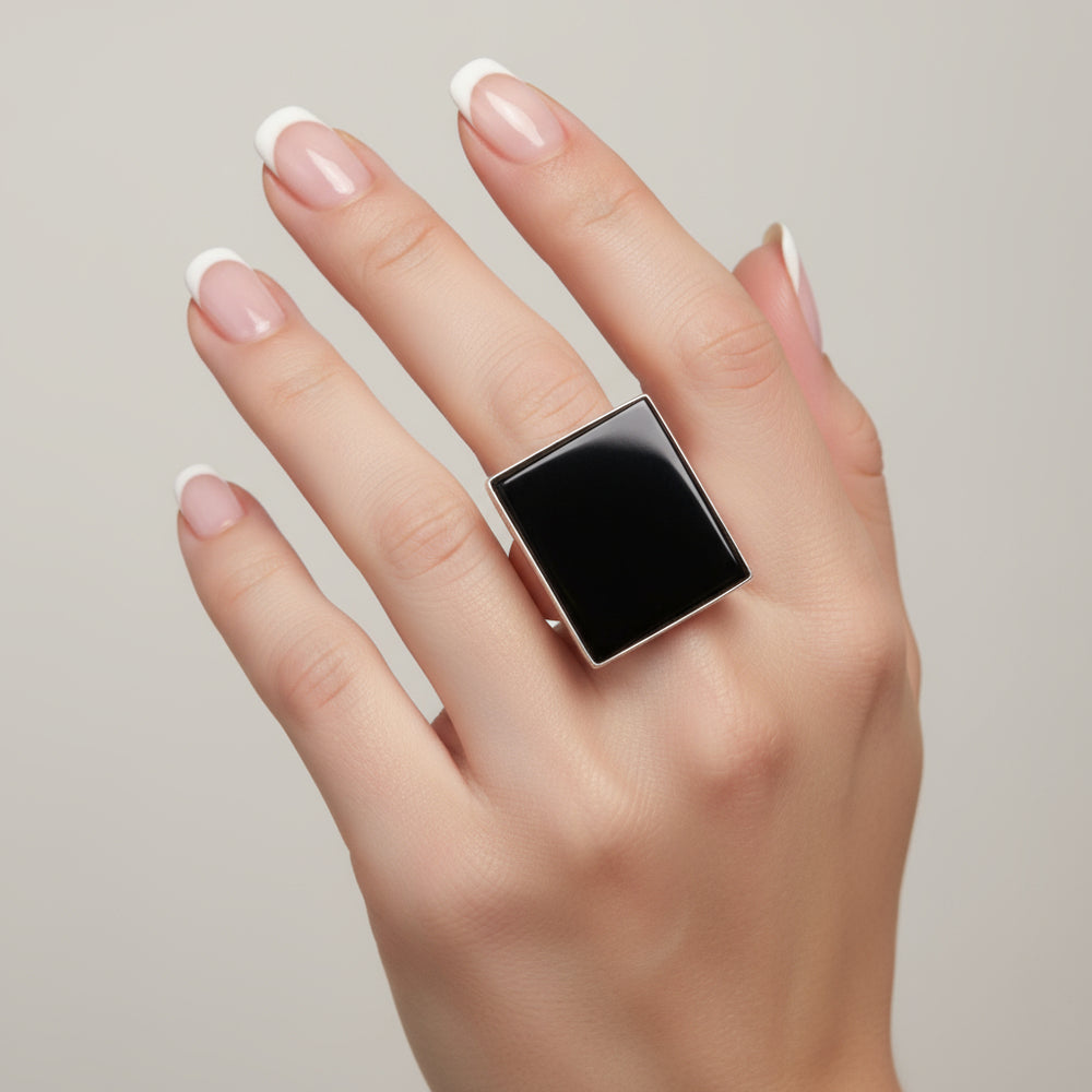 S’Paliu black onyx ring on hand.