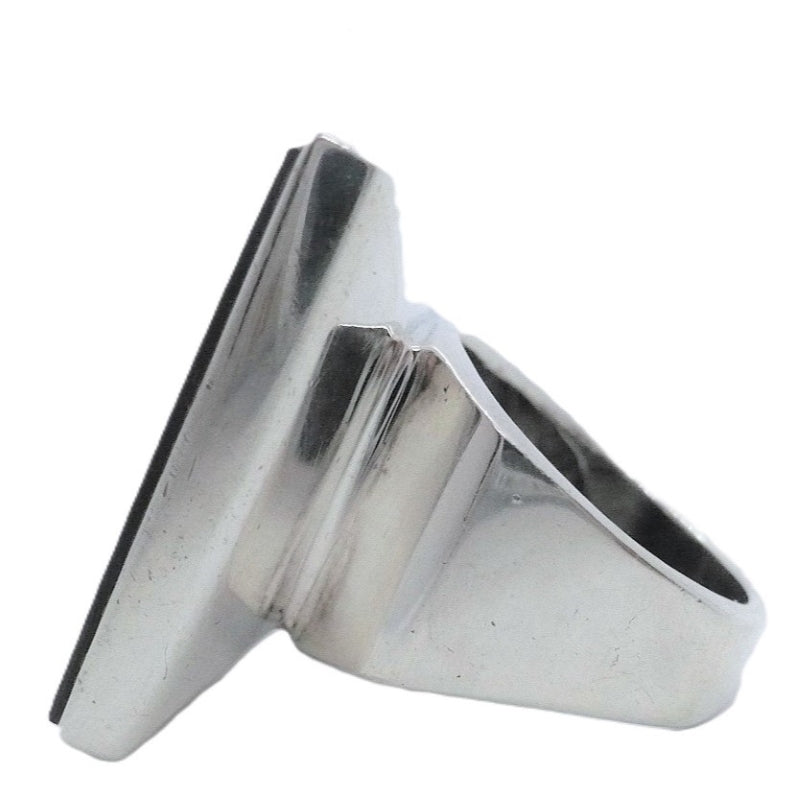 S’Paliu black onyx ring.