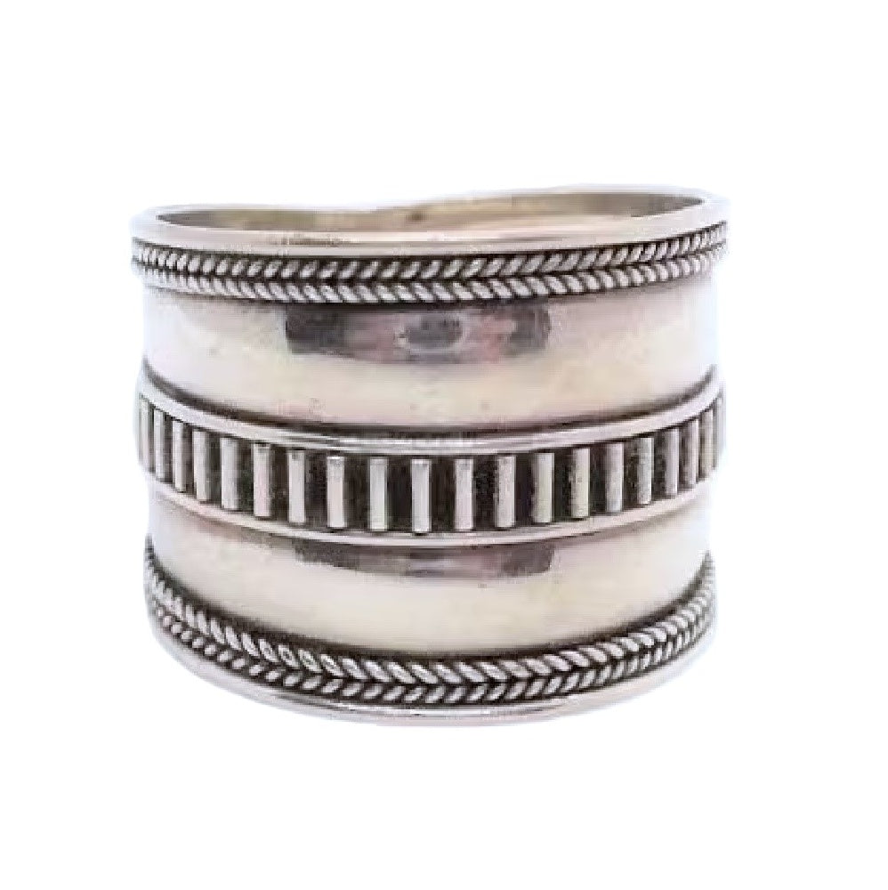Vintage 1980s Roman-Inspired Sterling Silver Thumb Ring.