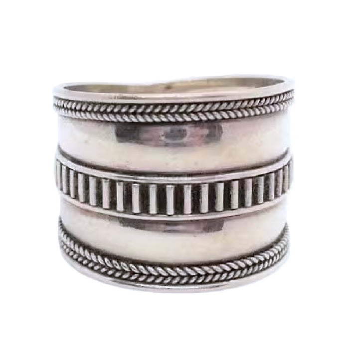 Vintage 1980s Roman-Inspired Sterling Silver Thumb Ring.