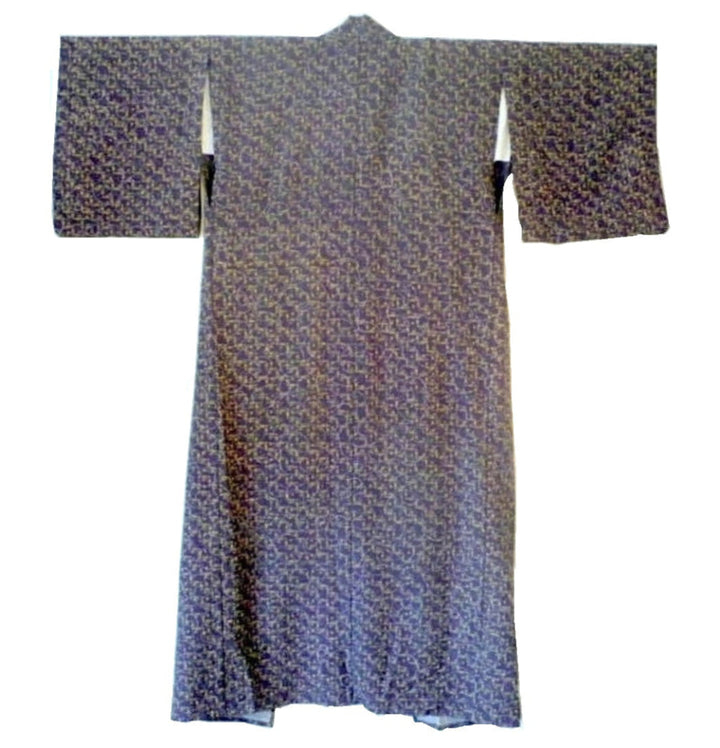Shōwa Period Hand-Stitched Rayon Chirimen Kimono.