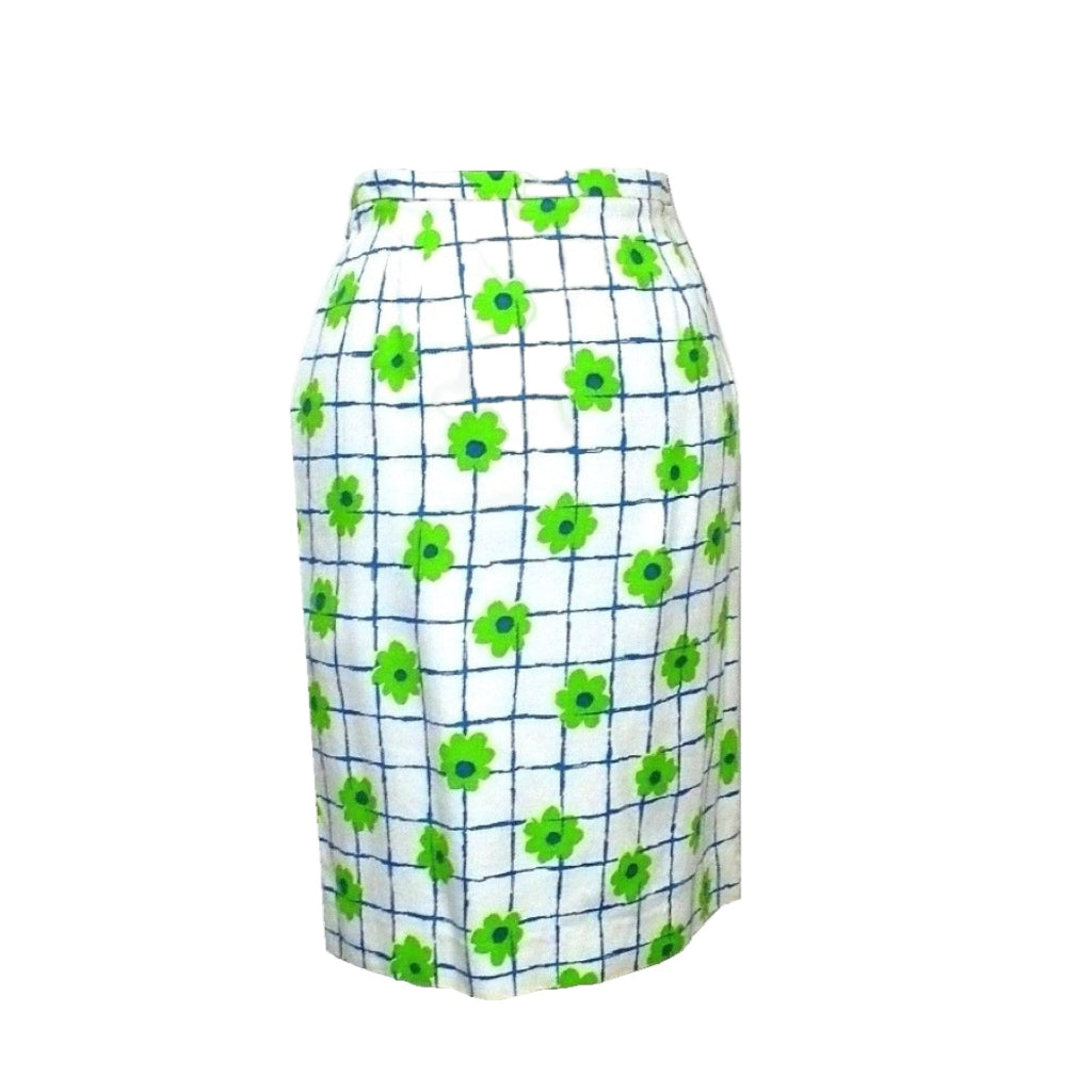 1970s Vintage Mod Flower Power Lattice Print skirt on dress form.