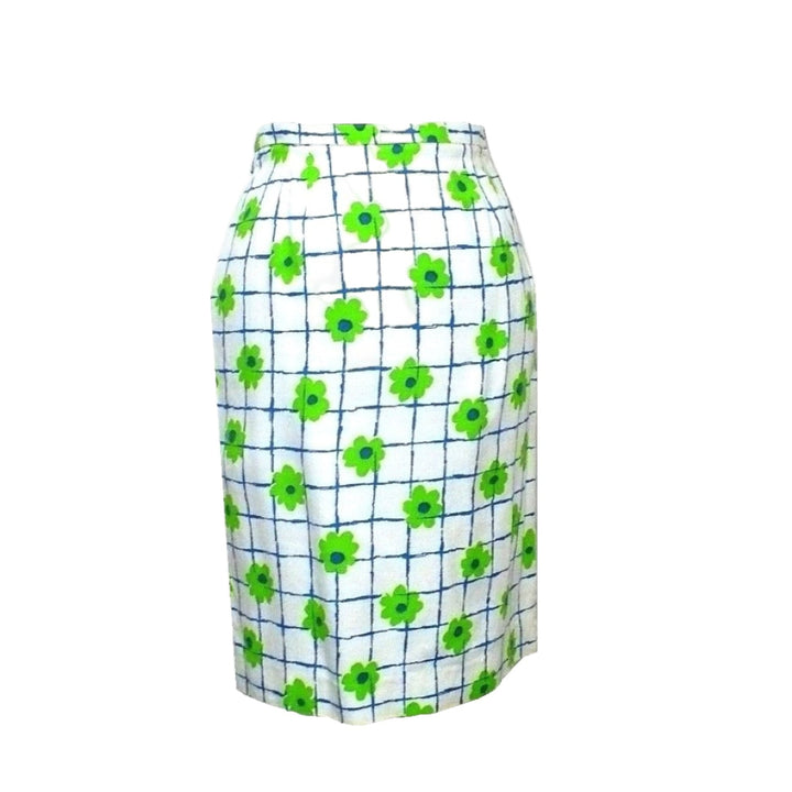 1970s Vintage Mod Flower Power Lattice Print skirt on dress form.