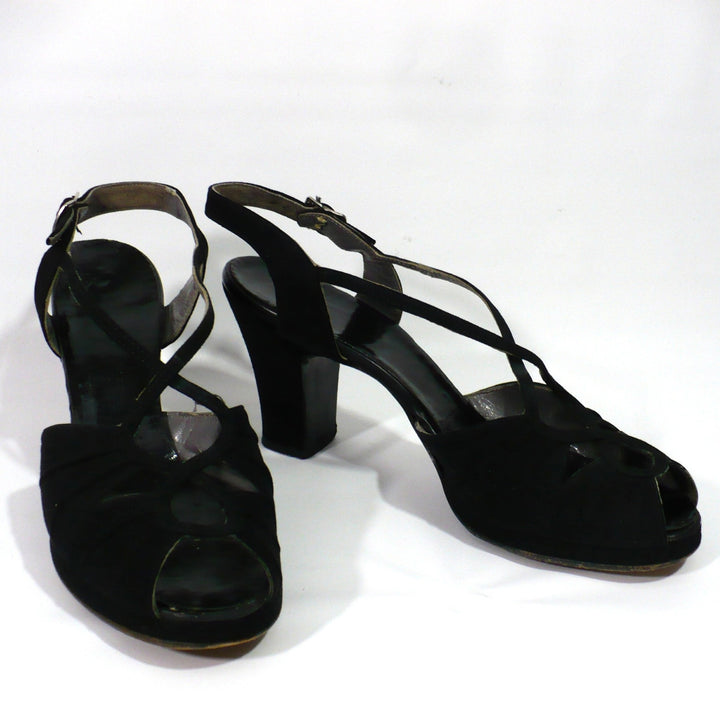 Vintage 1940s Victory Peep-Toe Heels, Ration-Era Collectible Footwear.