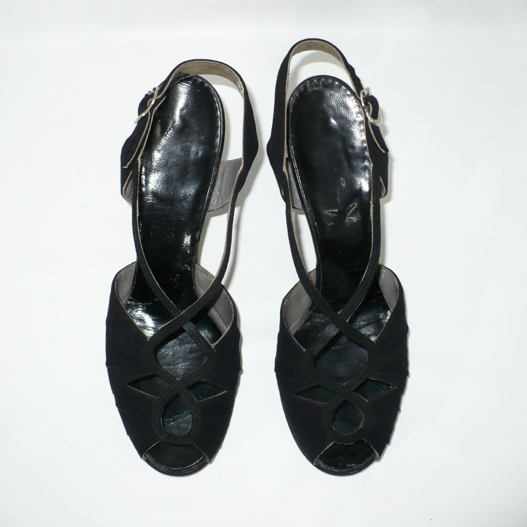 Vintage 1940s Victory Peep-Toe Heels, Ration-Era Collectible Footwear.