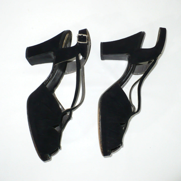 Vintage 1940s Victory Peep-Toe Heels, Ration-Era Collectible Footwear.