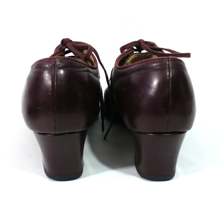 7A Vintage 1940s Women's Heeled Kid Leather Ghillie Oxfords, WW2 era.