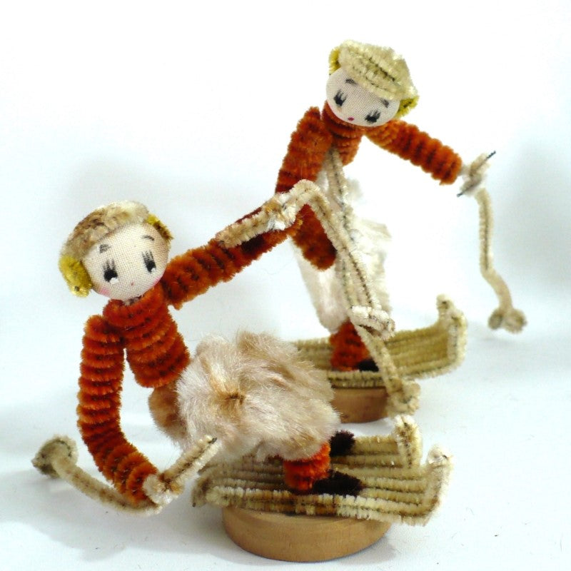 1950s Vintage Snow Skiers Bendy Toy Figurines Pipe Cleaner Dolls.