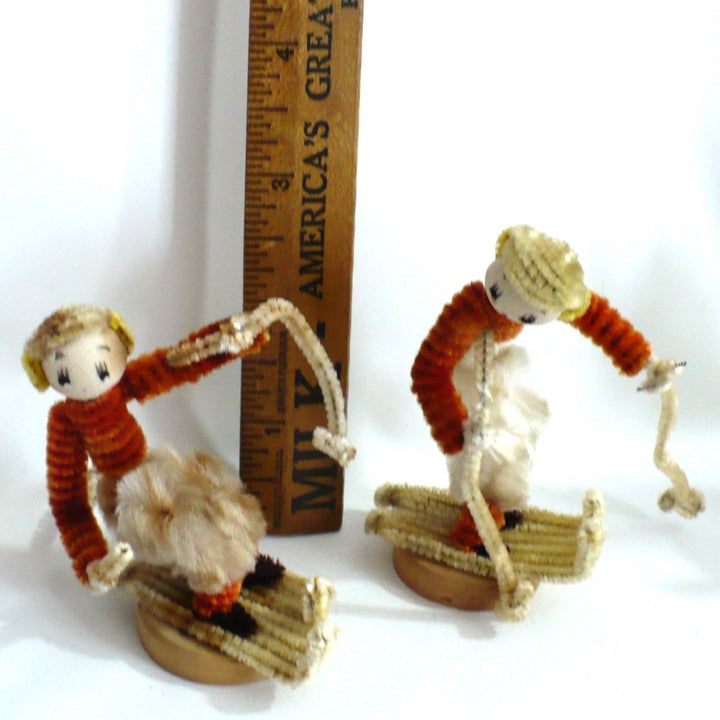 1950s Vintage Snow Skiers Bendy Toy Figurines Pipe Cleaner Dolls.