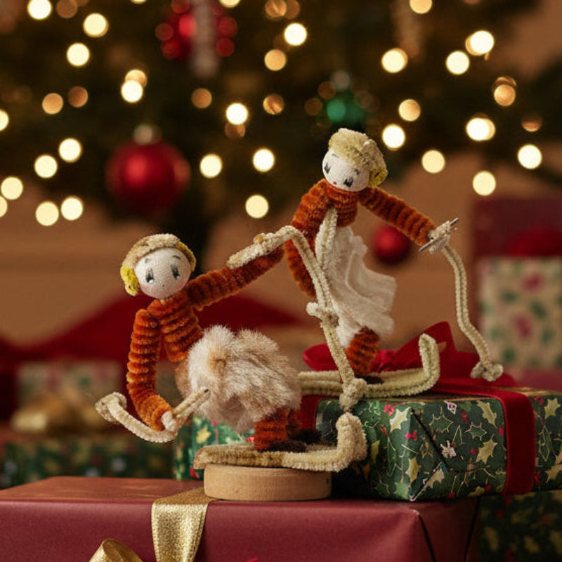 1950s Vintage Snow Skiers Bendy Toy Figurines Pipe Cleaner Dolls.