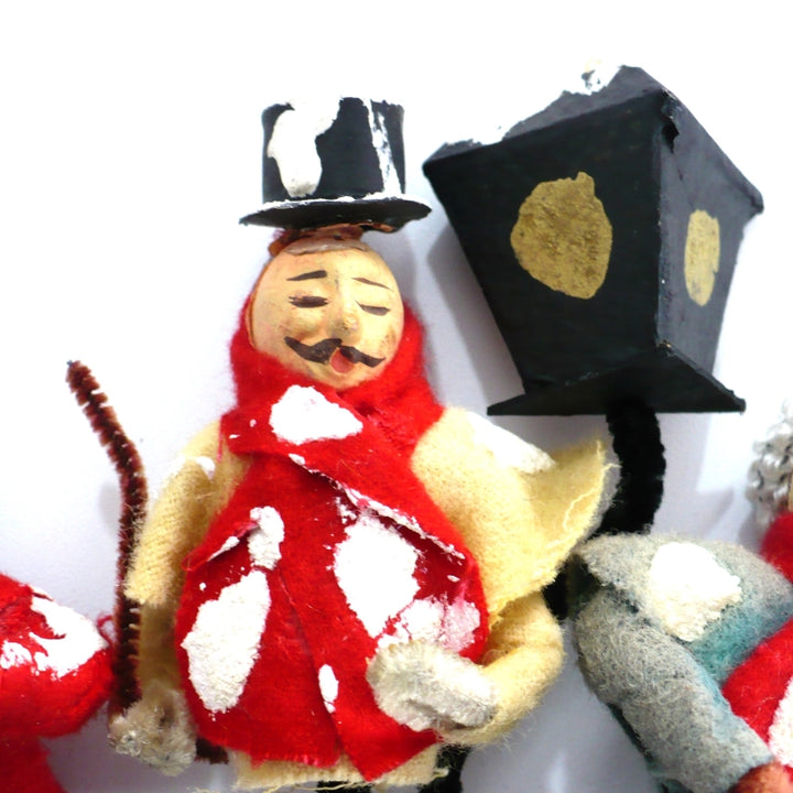 1950s Posie Christmas Caroler Picks