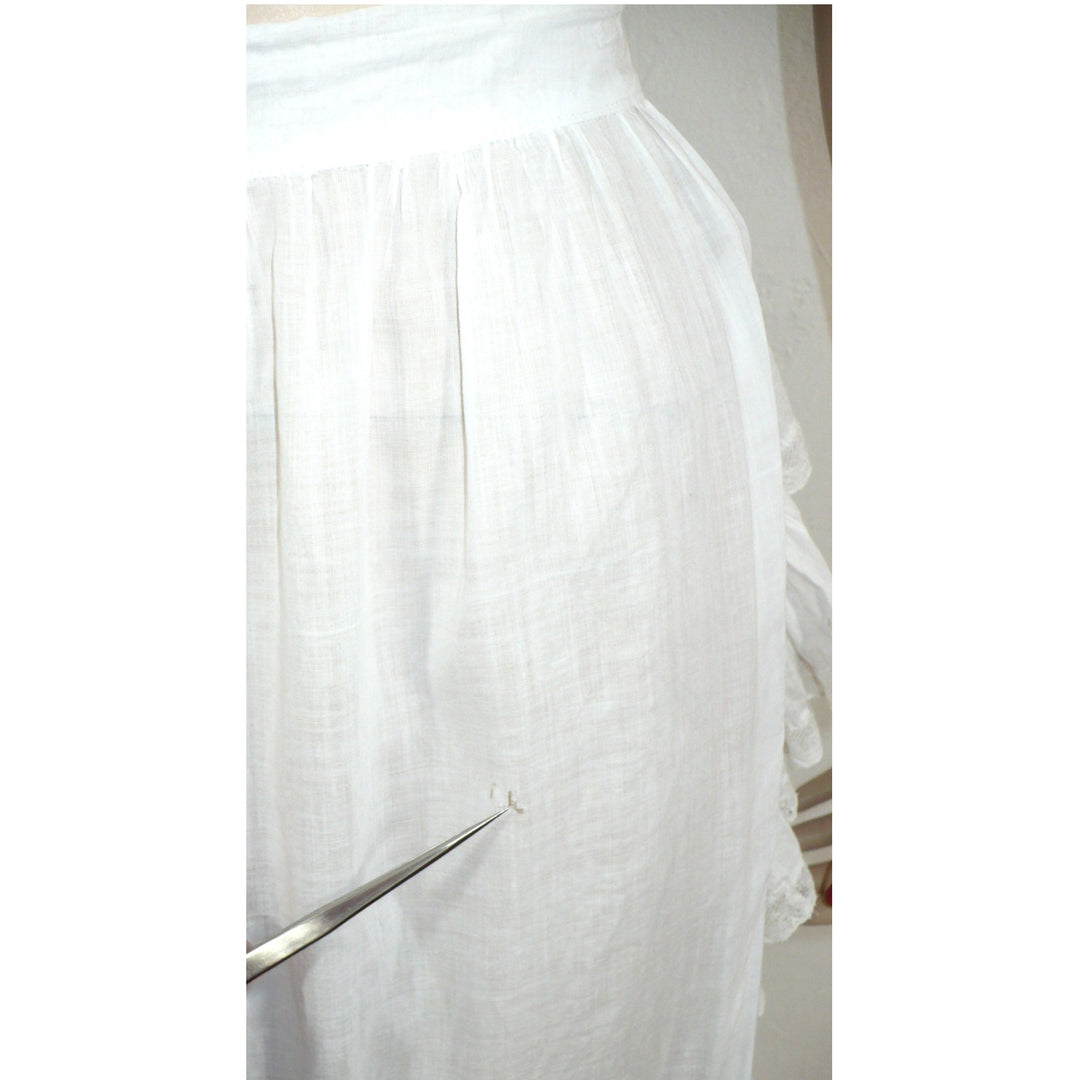 Apron.