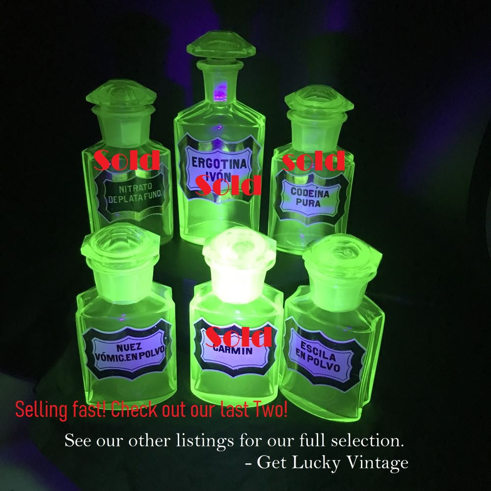 1916 Uranium Glass Scylla Powder Apothecary Jar