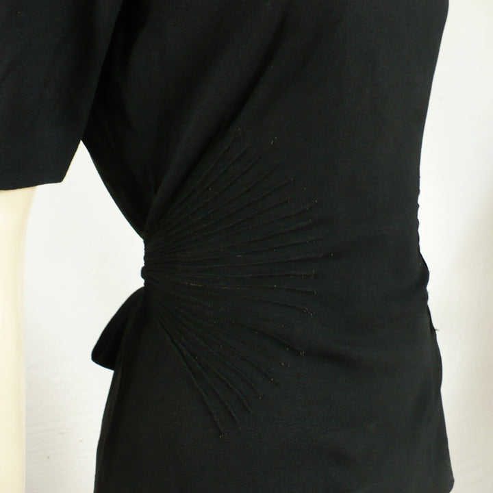 1930s Vintage Old Hollywood Black Gelatin Sequined Eveningwear Top waist detail.