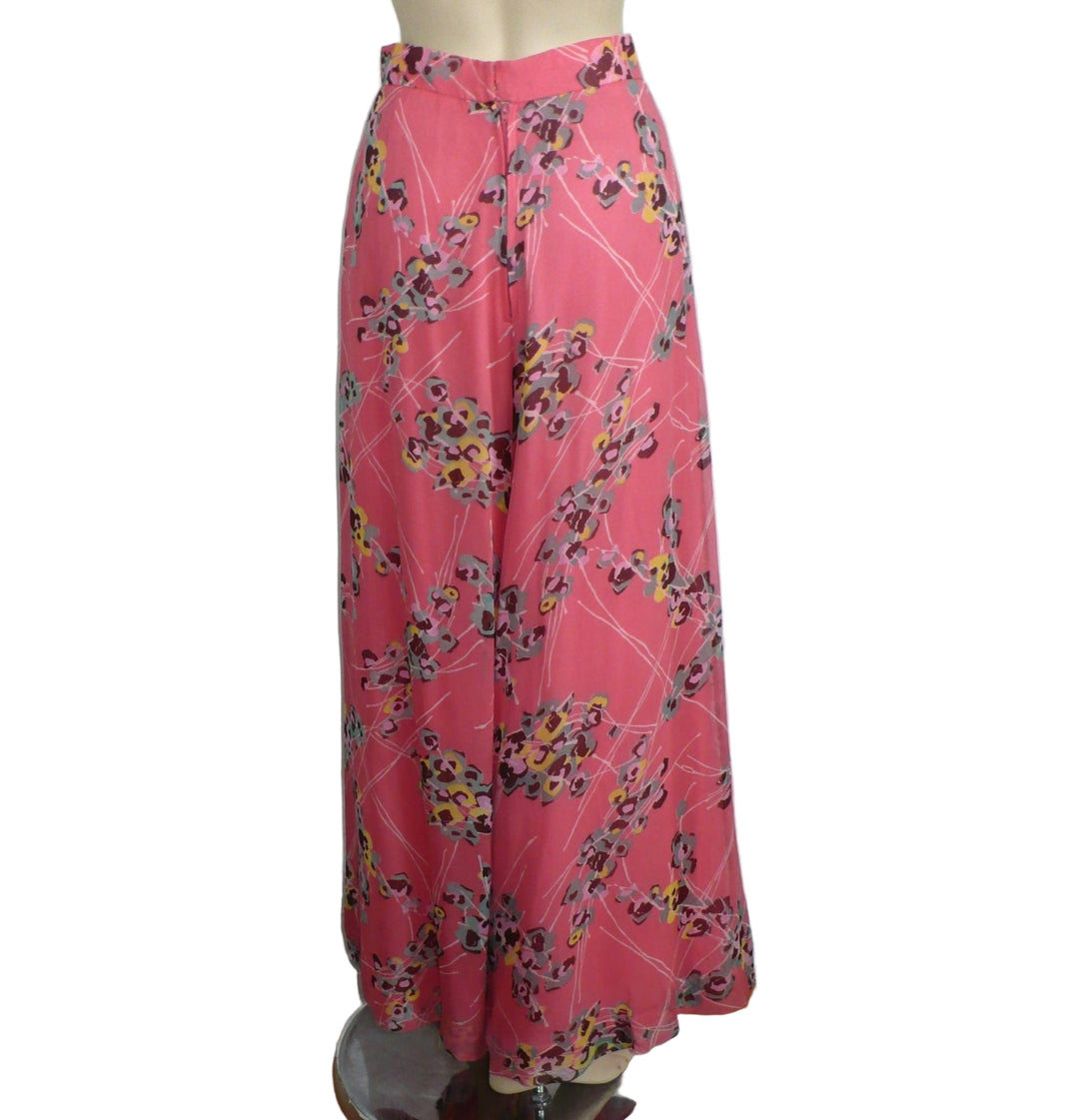 Vintage chiffon floral palazzo pants. back view on mannequin