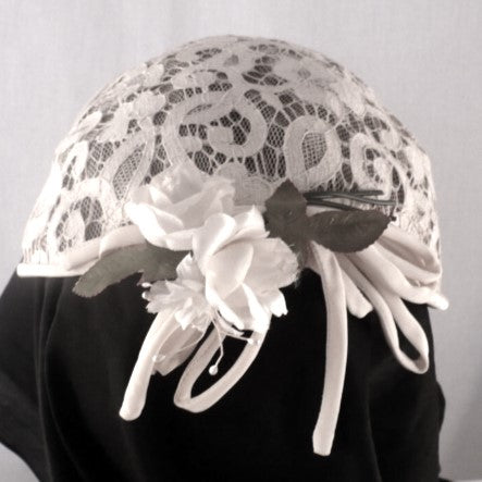 1950s Vintage White Chantilly Lace Bridal Headpiece Hat