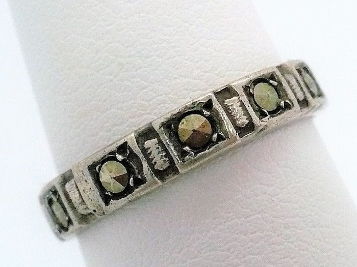 1970s Vintage Silver Pyrite Band Ring Size 8.25